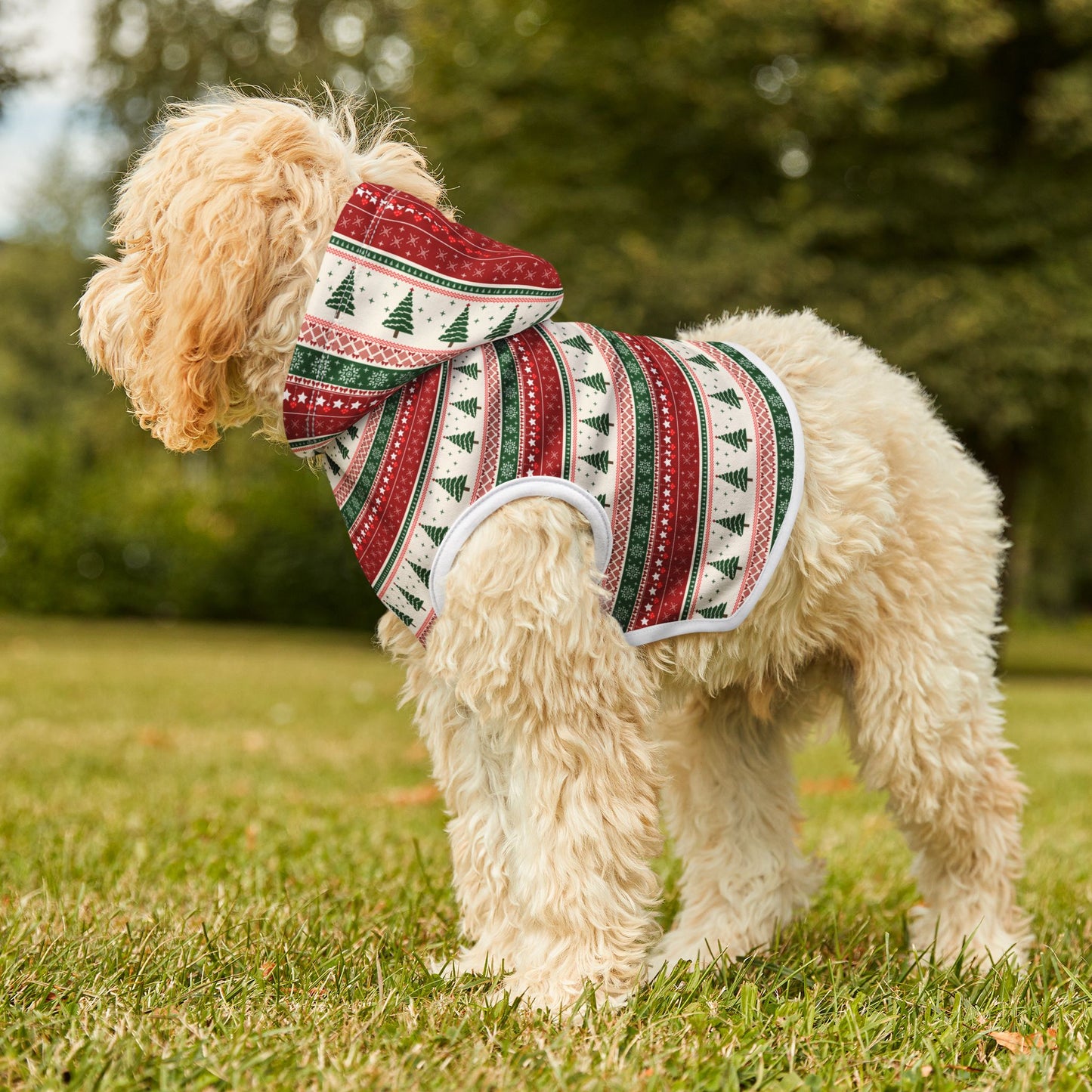 Cozy Christmas Cabin Pet Hoodie 🧣